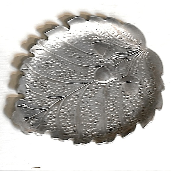 Titanium Leaf-Shaped Acorn Decorative Tray Antique Small Space Minimalist Decor - Picture 1 of 8